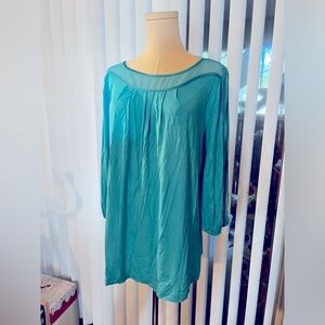 Lane Bryant women’s size 14/16 Teal blue top with open sleeve detailing.